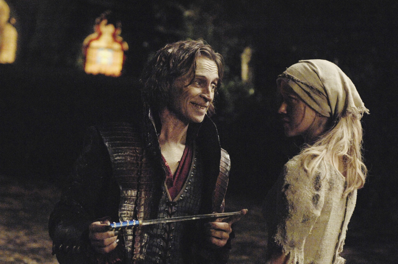Illustration for article titled Once Upon a Time Episode 1.04 "The Price of Gold" Gallery